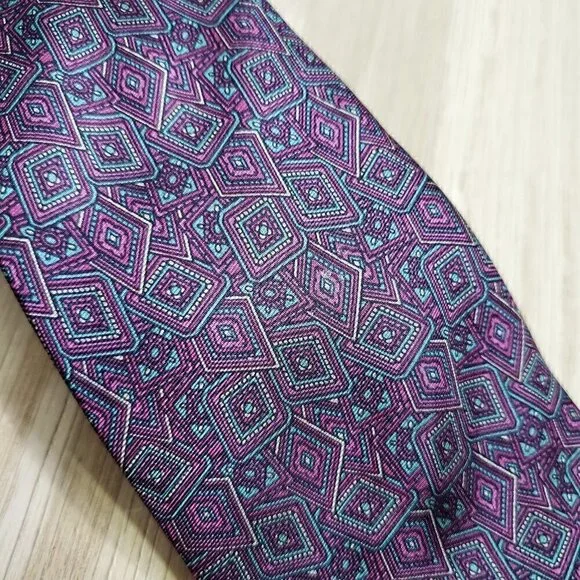 Purple Geometric Silk Tie - Picture 3 of 3